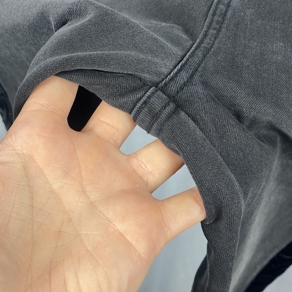 NEON BLONDE Bella Black Velvet Magic Sky High-Rise Skinny Jean - Size 26 - Picture 7 of 11